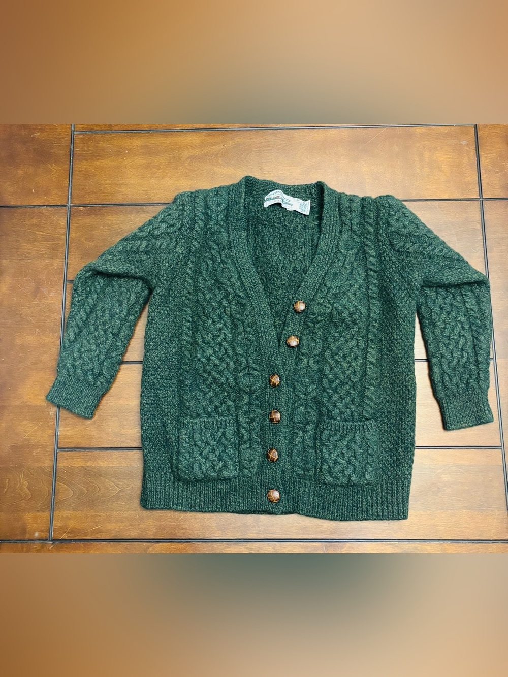 ☘️ Vintage Made in Ireland 100% Pure New  Wool Cable Knit Fisherman Cardigan ☘️